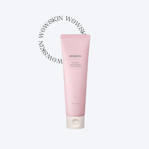 Aromatica Reviving Rose Infusion Cream Cleanser curăță delicat și hidratează în profunzime pielea sensibilă. Cu apă de trandafiri și uleiuri botanice, oferă un ten catifelat și luminos.